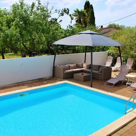 Katarina Gasthof Kadumi