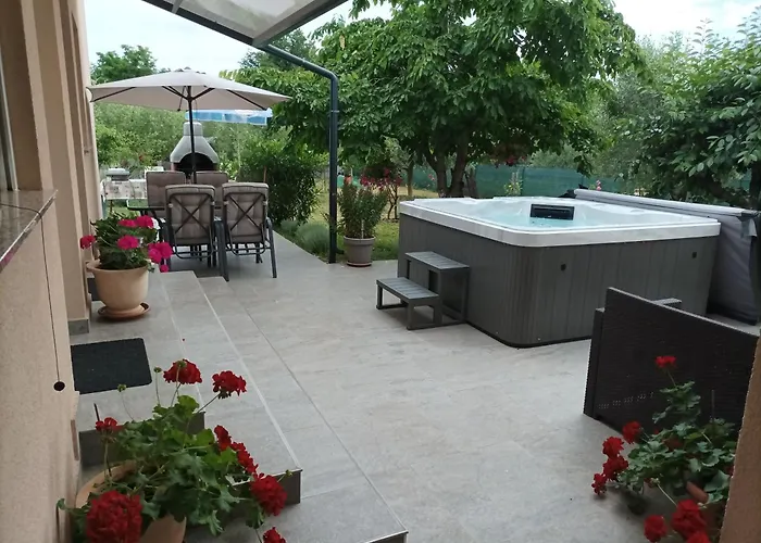 게스트하우스 Katarina 3*