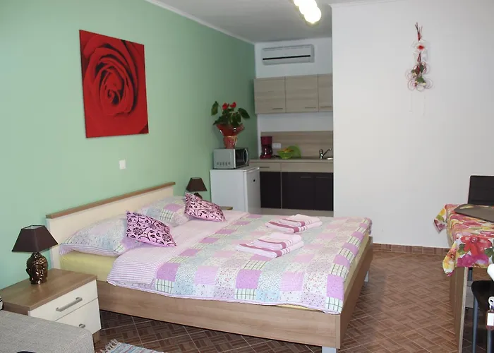 게스트하우스 Katarina 3*