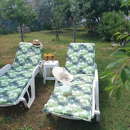 卡塔琳娜旅馆 Kadumi